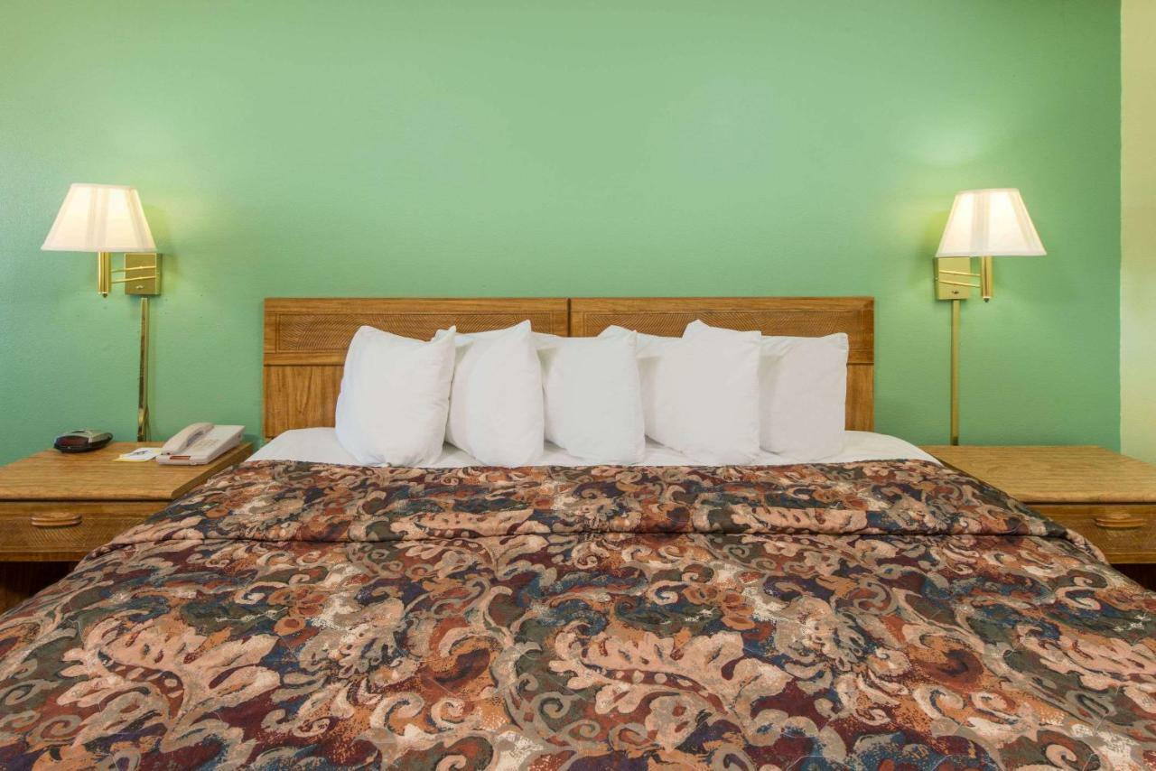 Days Inn By Wyndham Mountain Grove Экстерьер фото