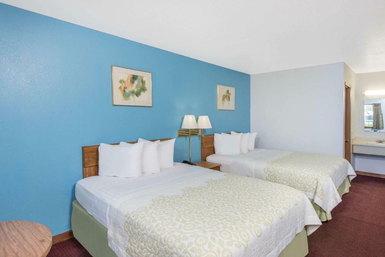 Days Inn By Wyndham Mountain Grove Экстерьер фото