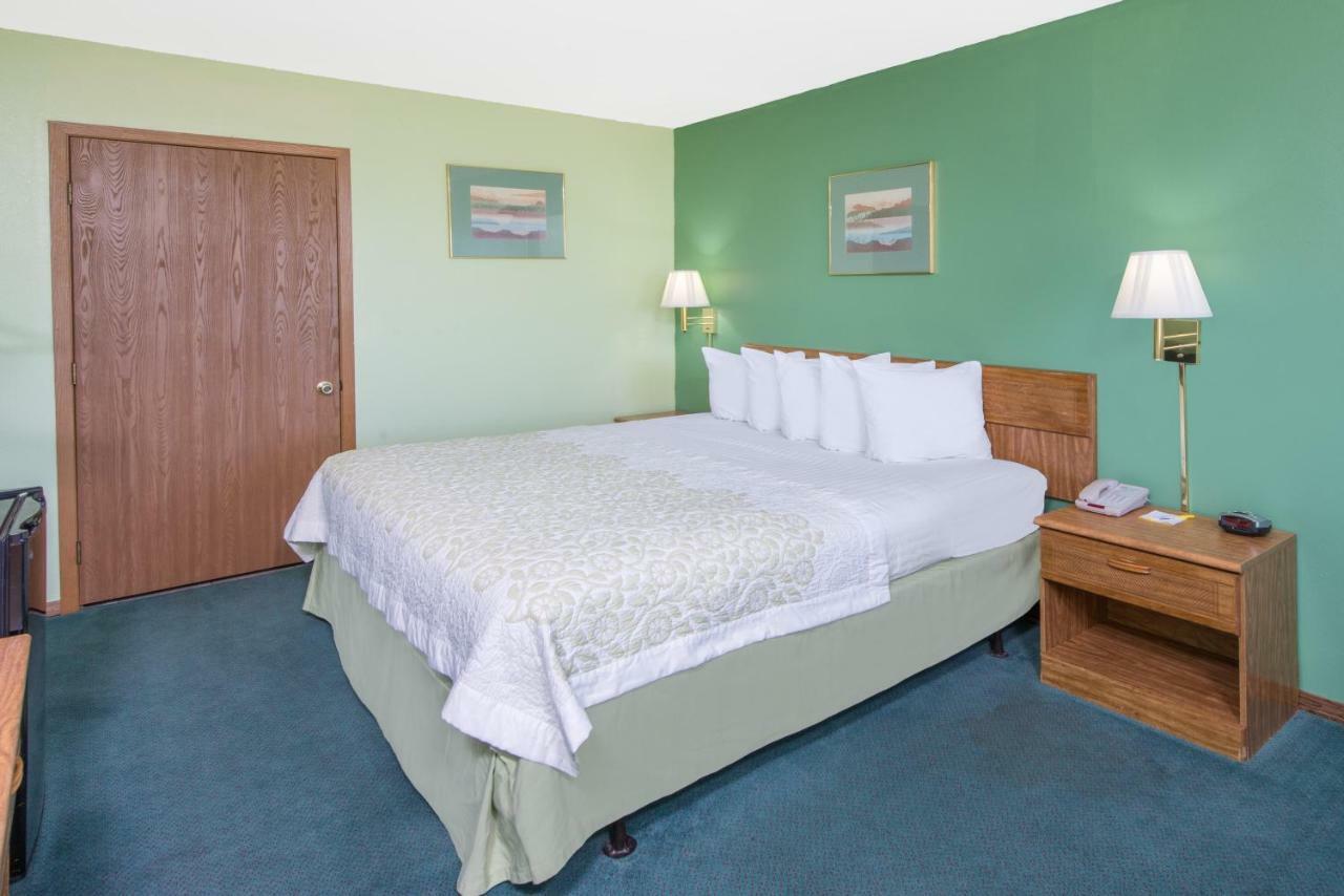 Days Inn By Wyndham Mountain Grove Экстерьер фото